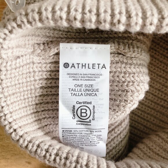 Athleta Winter hat taupe knit hat New with tags! toque one size wool blend hat - Picture 5 of 5